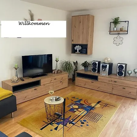Sonnige Gemuetliche Apartamento Bürs