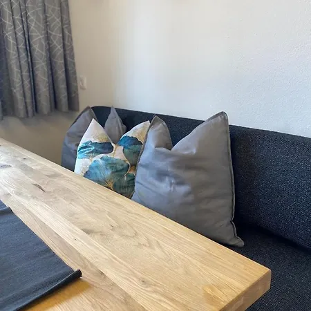 Daire Sonnige Gemuetliche *