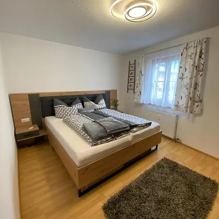 Daire Sonnige Gemuetliche